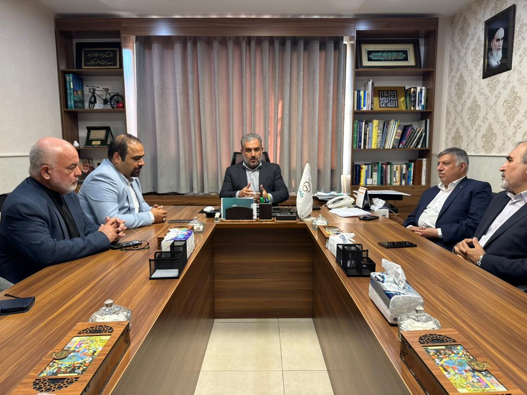 بازدید فرماندار قم از مرکز فوق‌تخصصی درمان ناباروری و جراحی محدود طهورا؛ الگویی از خدمت به خانواده و تحقق سیاست‌های جمعیتی کشور